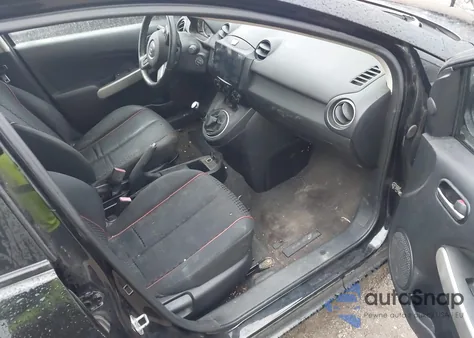 2012 Mazda Mazda2 Touring z USA, uszkodzony, nr VIN JM1DE1LY5C0134405